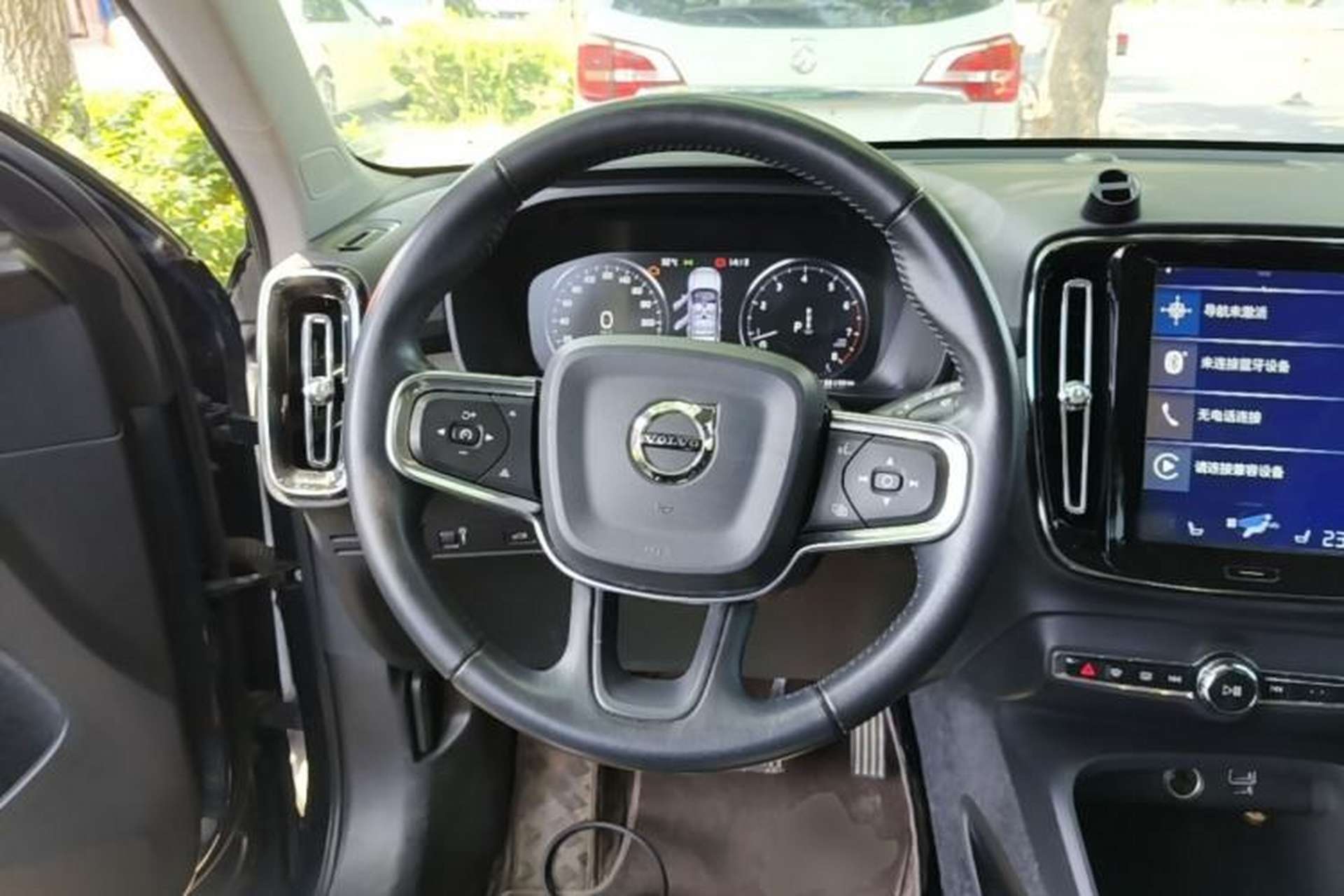 Used Volvo XC40 2020 T4 Four-Wheel Drive Smart Luxury Edition Steering Wheel