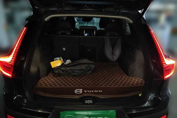 Used Volvo XC40 2020 T4 Four-Wheel Drive Smart Luxury Edition Trunk