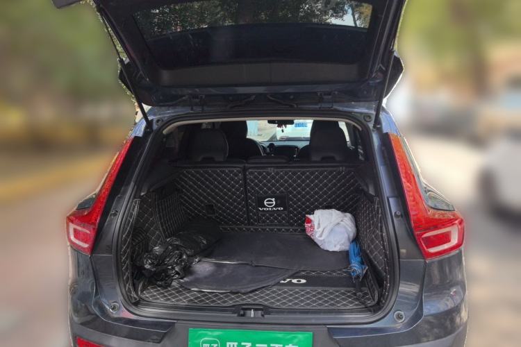 Used Volvo XC40 2020 T3 Zhiyuan Luxury Edition Trunk