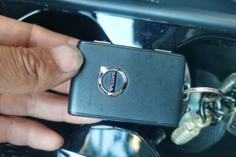 Used Volvo XC40 2020 T4 Four-Wheel Drive Smart Luxury Edition Vehicle Key