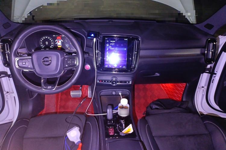 Used Volvo XC40 2020 T4 Four-Wheel Drive Smart & Sporty Edition Center Console