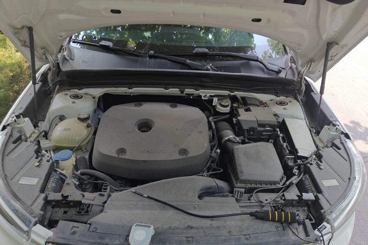 Used Volvo XC40 2020 T4 Four-Wheel Drive Smart & Sporty Edition Engine Bay