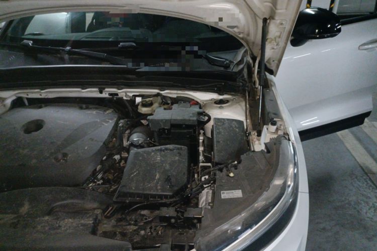 Used Volvo XC40 2020 T4 Four-Wheel Drive Smart & Sporty Edition Engine Bay Left