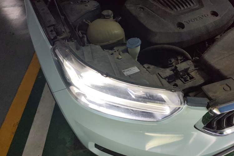 Used Volvo XC40 2020 T3 Zhiyuan Luxury Edition Engine Bay Right