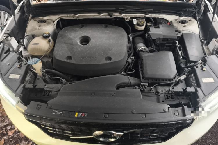 Used Volvo XC40 2020 T4 Four-Wheel Drive Smart & Sporty Edition Engine Bay