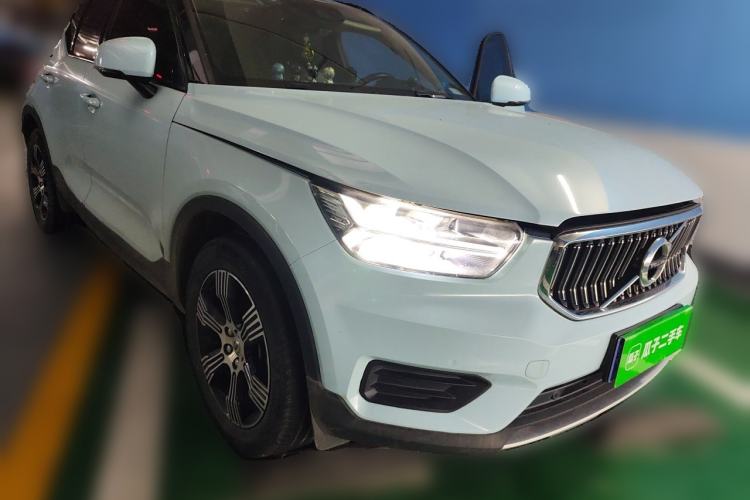 Used Volvo XC40 2020 T3 Zhiyuan Luxury Edition Front Right 45 Deg