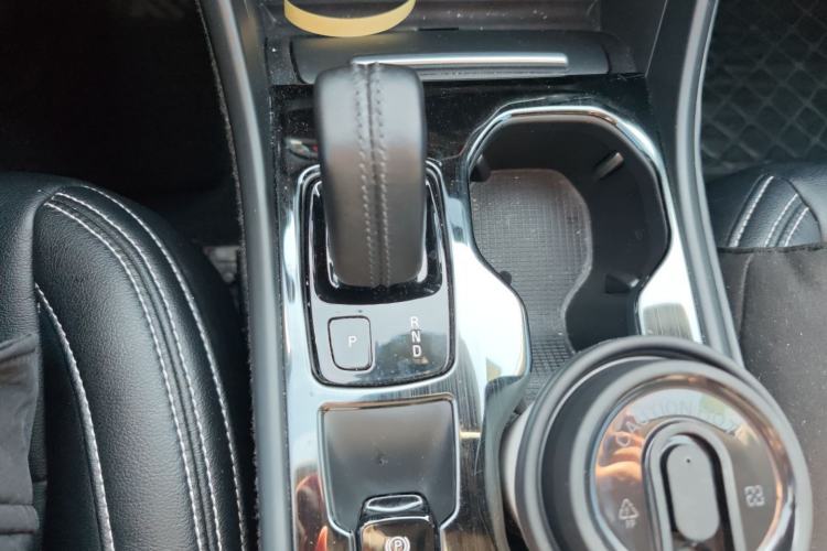 Used Volvo XC40 2020 T3 Smart & Stylish Edition Gear Lever