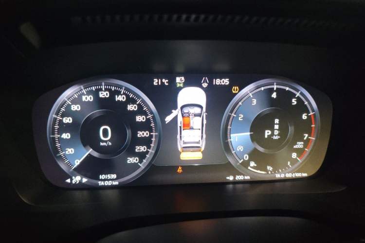 Used Volvo XC40 2020 T4 Four-Wheel Drive Smart & Sporty Edition Instrument Cluster
