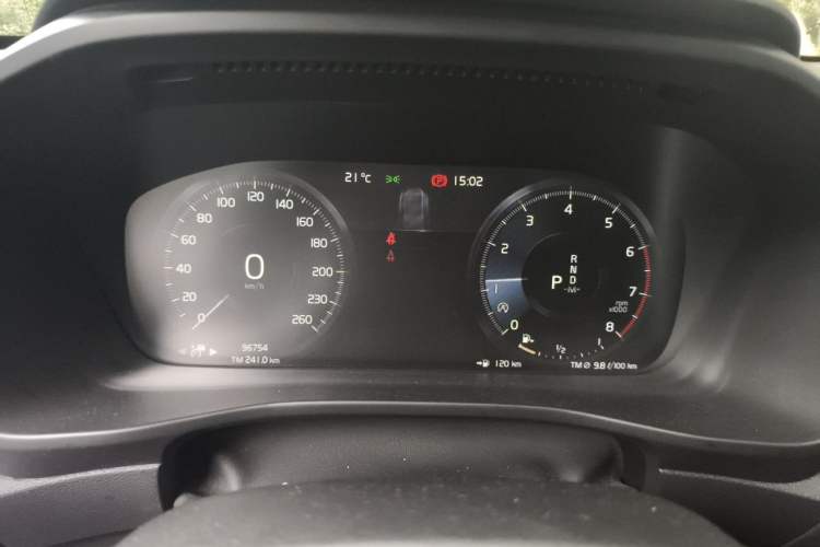 Used Volvo XC40 2020 T4 Four-Wheel Drive Smart & Sporty Edition Instrument Cluster