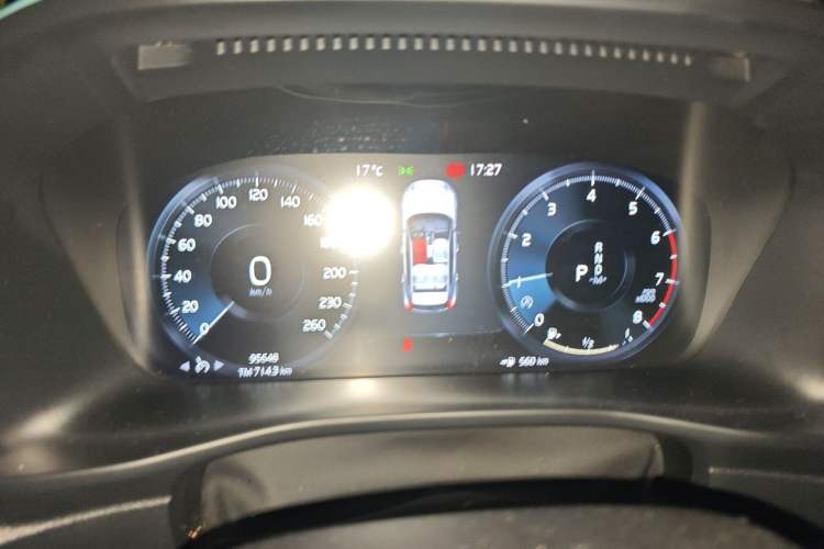 Used Volvo XC40 2020 T3 Smart & Stylish Edition Instrument Cluster