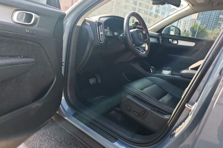 Used Volvo XC40 2020 T3 Smart & Stylish Edition Interior 3