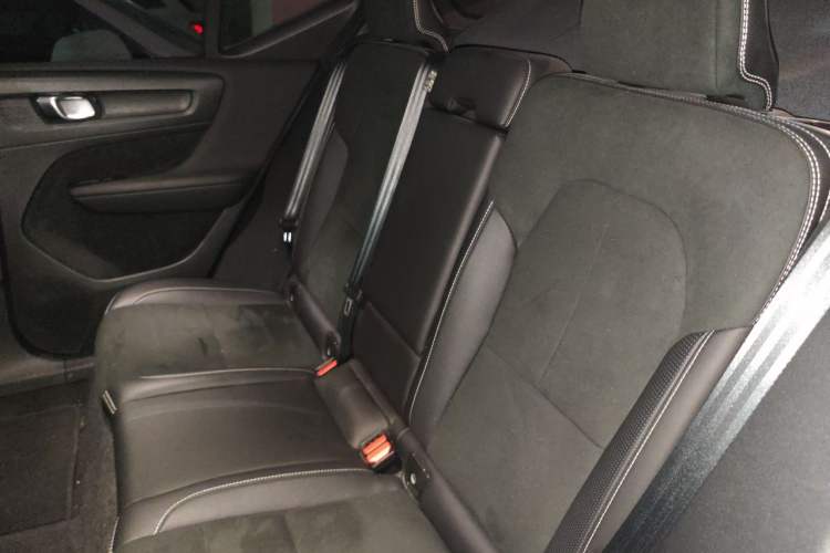 Used Volvo XC40 2020 T4 Four-Wheel Drive Smart & Sporty Edition Left Rear Seat