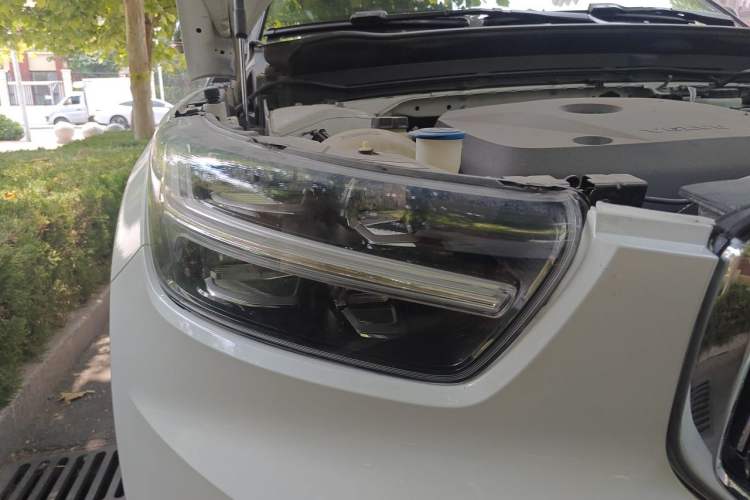 Used Volvo XC40 2020 T4 Four-Wheel Drive Smart & Sporty Edition Right Front Headlight