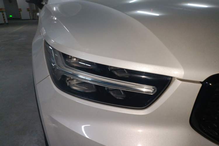 Used Volvo XC40 2020 T4 Four-Wheel Drive Smart & Sporty Edition Right Front Headlight