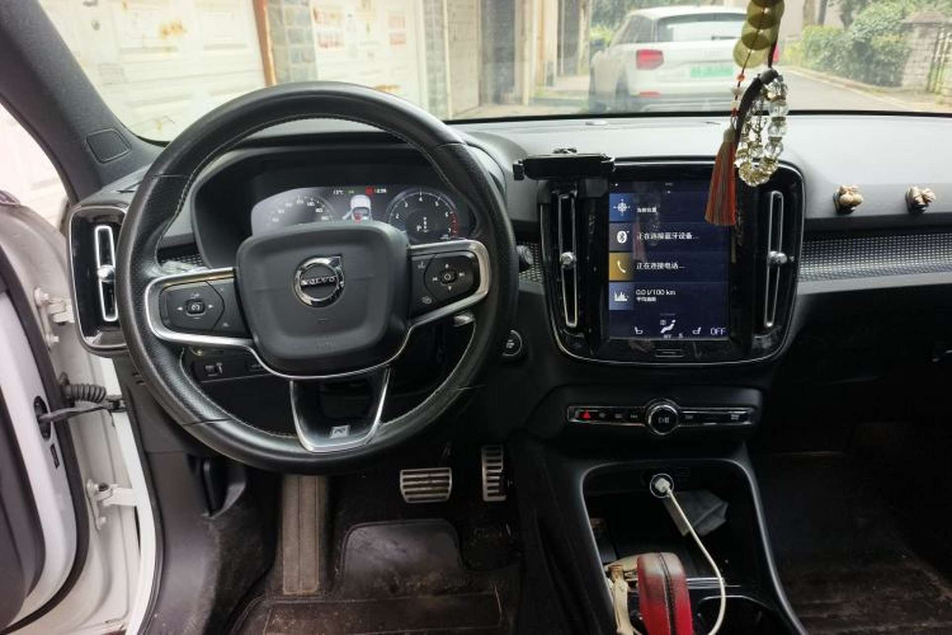 Used Volvo XC40 2020 T4 4x4 Smart Luxury Sport Edition Steering Wheel