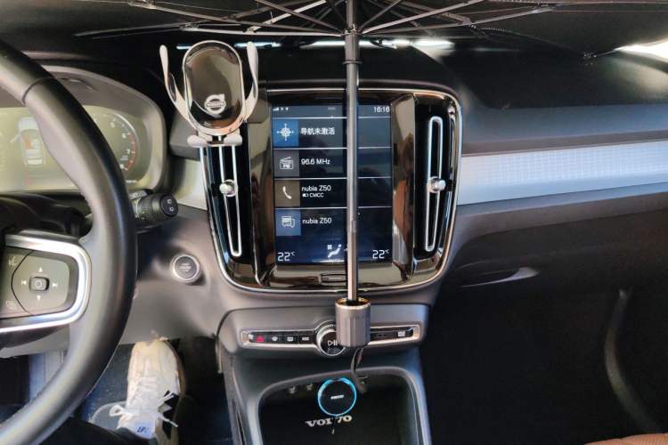 Used Volvo XC40 2020 T3 Smart & Stylish Edition Audio And AC Panel