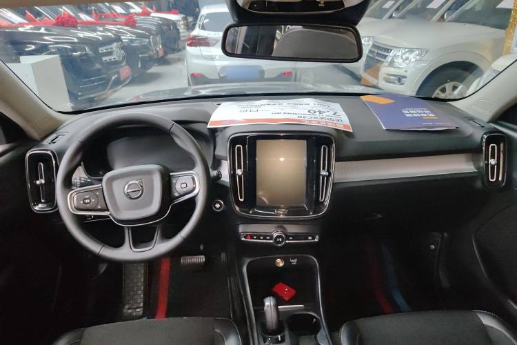 Used Volvo XC40 2020 T3 Smart & Stylish Edition Center Console
