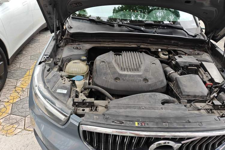 Used Volvo XC40 2020 T3 Smart & Stylish Edition Engine Bay Right