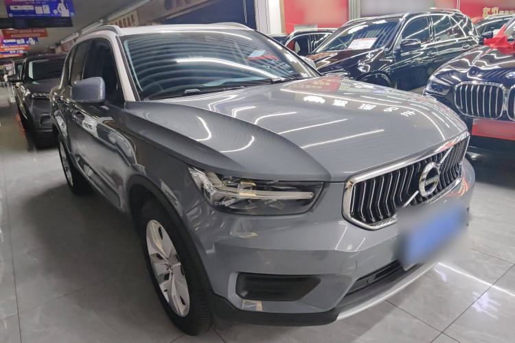 Used Volvo XC40 2020 T3 Smart & Stylish Edition Front Right 45 Deg