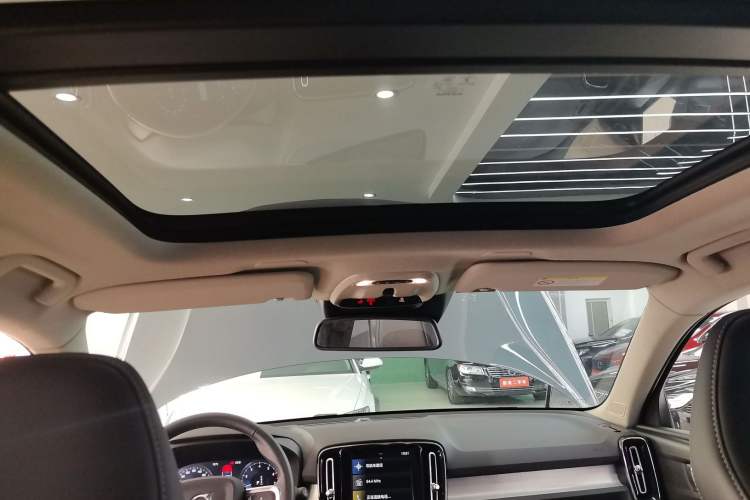 Used Volvo XC40 2020 T3 Smart & Stylish Edition Headliner