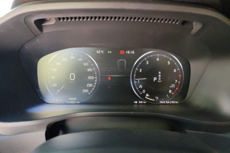 Used Volvo XC40 2020 T3 Smart & Stylish Edition Instrument Cluster