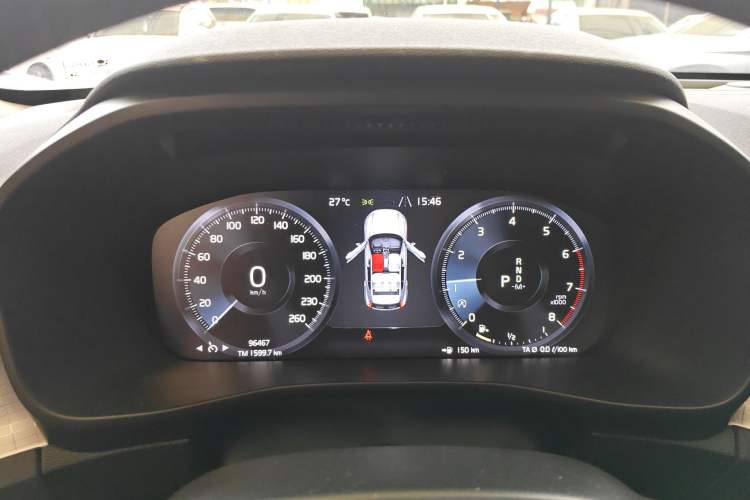 Used Volvo XC40 2020 T3 Smart & Stylish Edition Instrument Cluster