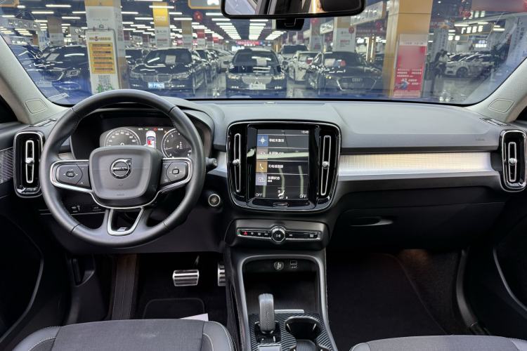 Used Volvo XC40 2020 T3 Smart & Stylish Edition Interior 1