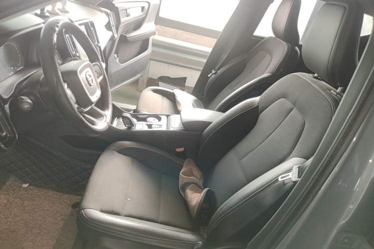 Used Volvo XC40 2020 T3 Smart & Stylish Edition Left Front Seat