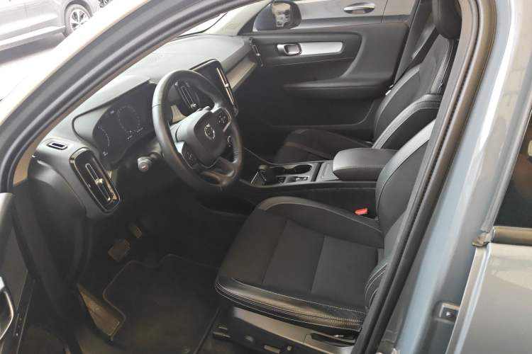 Used Volvo XC40 2020 T3 Smart & Stylish Edition Left Front Seat