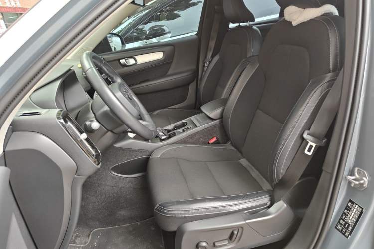 Used Volvo XC40 2020 T3 Smart & Stylish Edition Left Front Seat