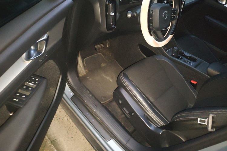 Used Volvo XC40 2020 T3 Smart & Stylish Edition Left Front Seat