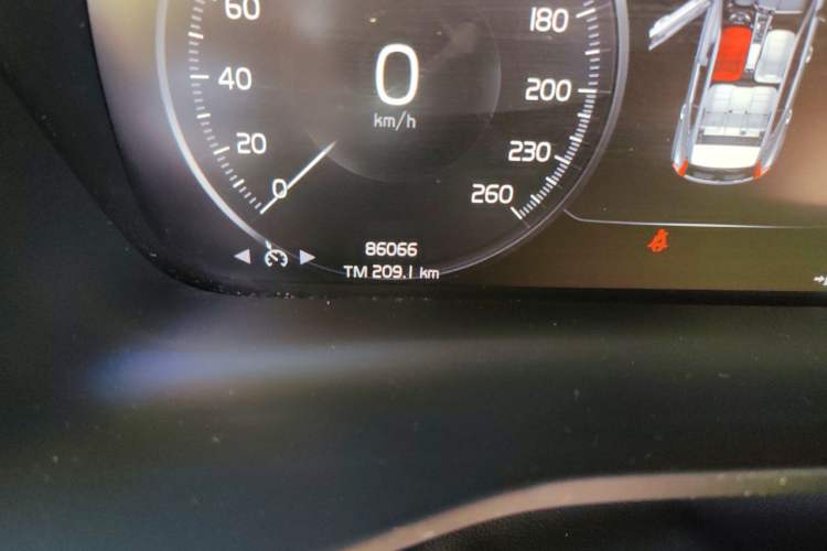 Used Volvo XC40 2020 T3 Smart & Stylish Edition Odometer Close Up