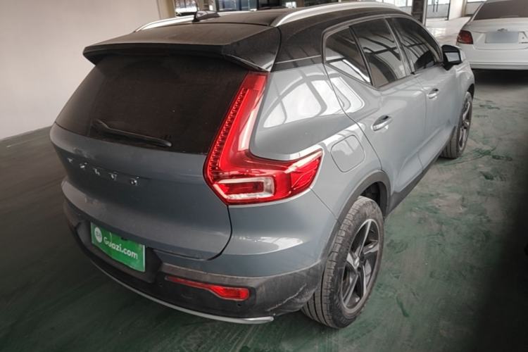Used Volvo XC40 2020 T3 Smart & Stylish Edition Rear Right 45 Deg