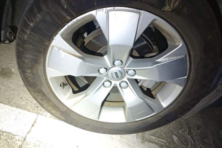 Used Volvo XC40 2020 T3 Smart & Stylish Edition Right Front Wheel Hub