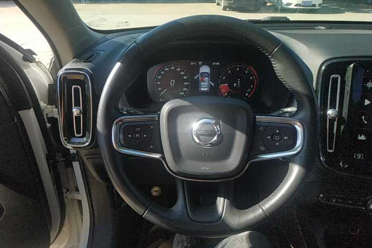 Used Volvo XC40 2020 T3 Smart & Stylish Edition Steering Wheel