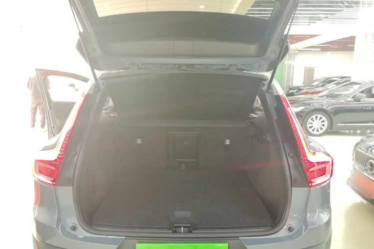 Used Volvo XC40 2020 T3 Smart & Stylish Edition Trunk