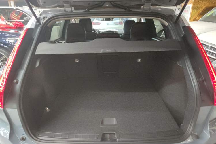 Used Volvo XC40 2020 T3 Smart & Stylish Edition Trunk