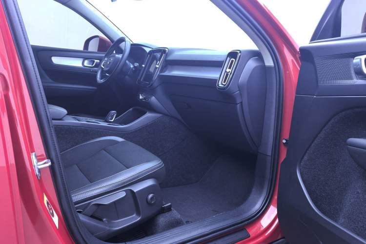 Used Volvo XC40 2020 T3 Smart & Stylish Edition Interior 4