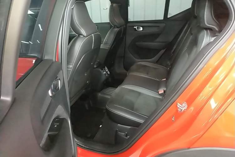 Used Volvo XC40 2020 T4 Four-Wheel Drive Smart & Sporty Edition Left Rear Seat