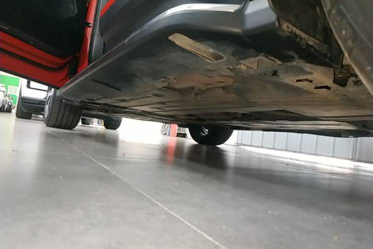 Used Volvo XC40 2020 T4 Four-Wheel Drive Smart & Sporty Edition Left Side Sill