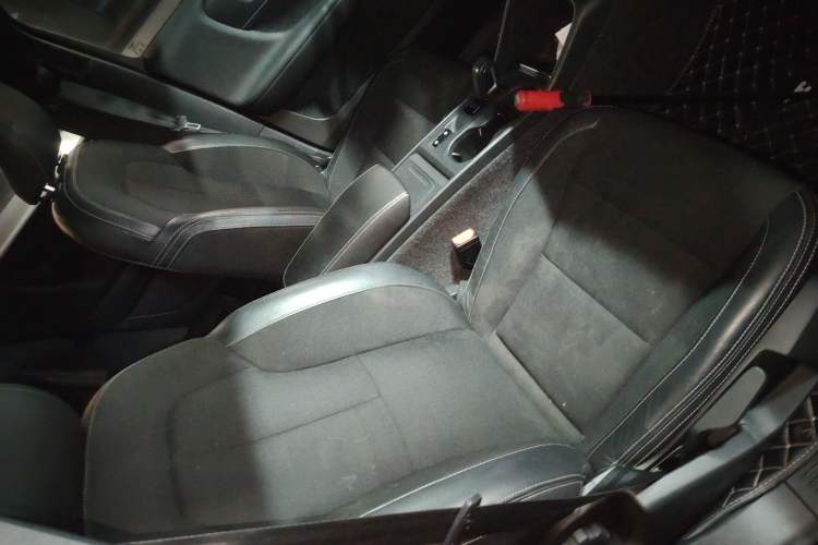 Used Volvo XC40 2020 T3 Smart & Stylish Edition Right Front Seat