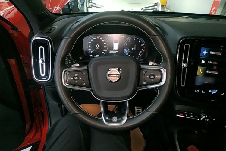 Used Volvo XC40 2020 T4 Four-Wheel Drive Smart & Sporty Edition Steering Wheel