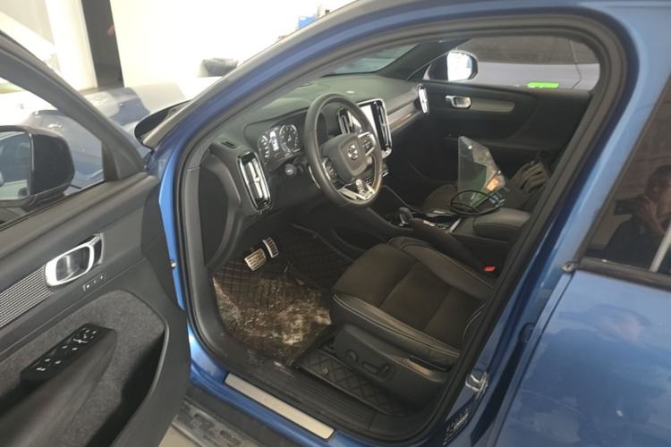 Used Volvo XC40 2020 T4 Four-Wheel Drive Smart & Sporty Edition Driver Seat