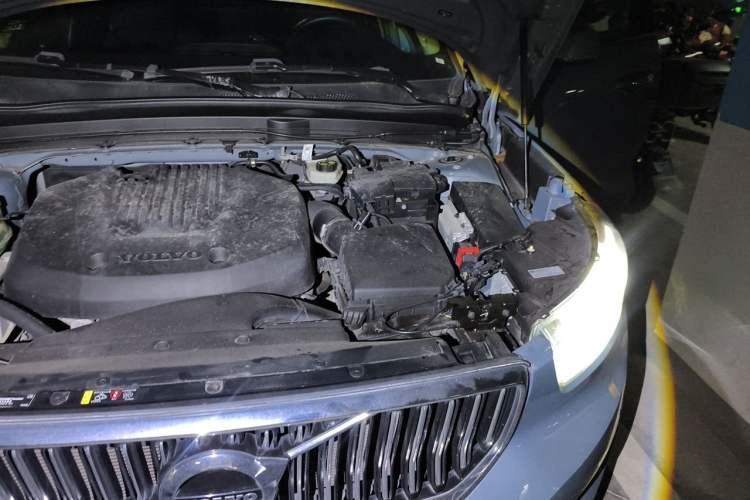 Used Volvo XC40 2020 T3 Smart & Stylish Edition Engine Bay Left