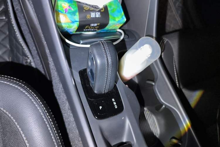 Used Volvo XC40 2020 T3 Smart & Stylish Edition Gear Lever