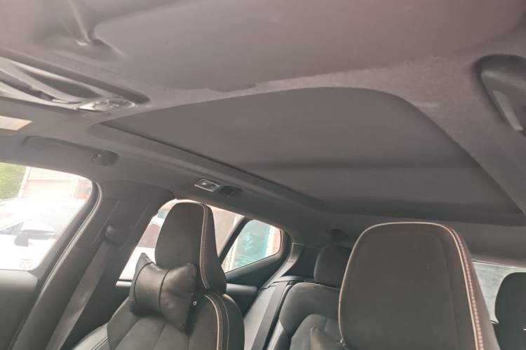 Used Volvo XC40 2020 T4 Four-Wheel Drive Smart & Sporty Edition Headliner