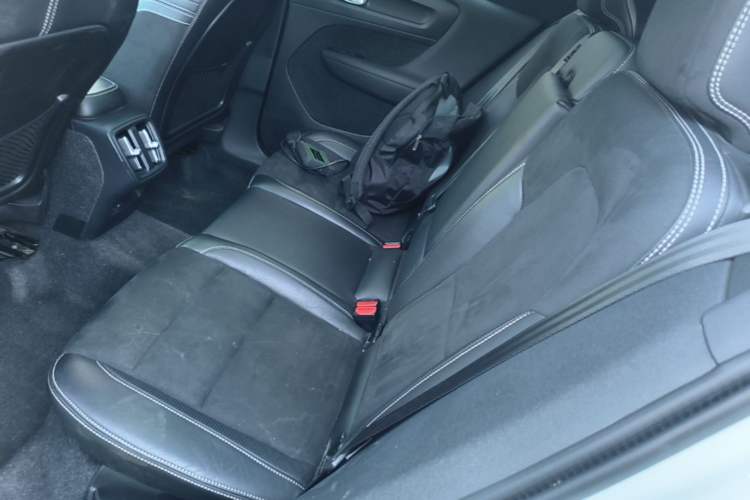 Used Volvo XC40 2020 T4 4x4 Smart Luxury Sport Edition Left Rear Seat