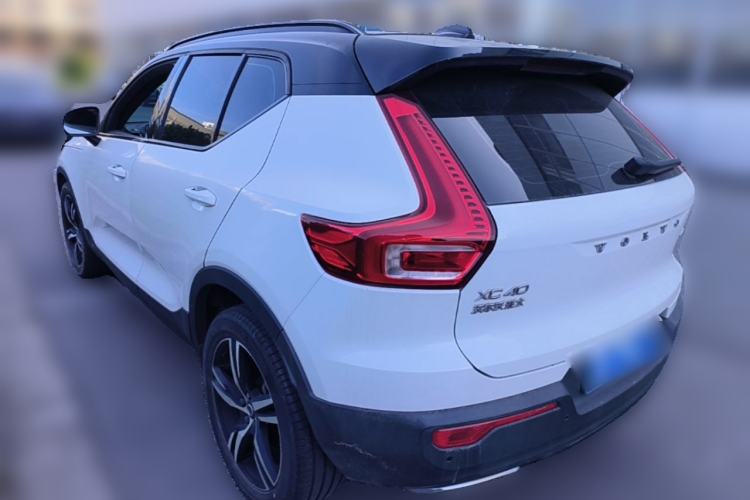 Used Volvo XC40 2020 T4 4x4 Smart Luxury Sport Edition Rear Left 45 Deg