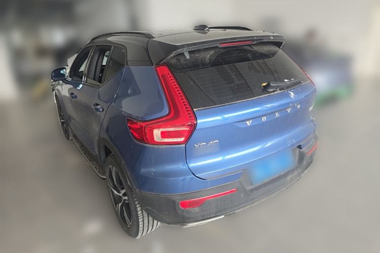 Used Volvo XC40 2020 T4 Four-Wheel Drive Smart & Sporty Edition Rear Left 45 Deg