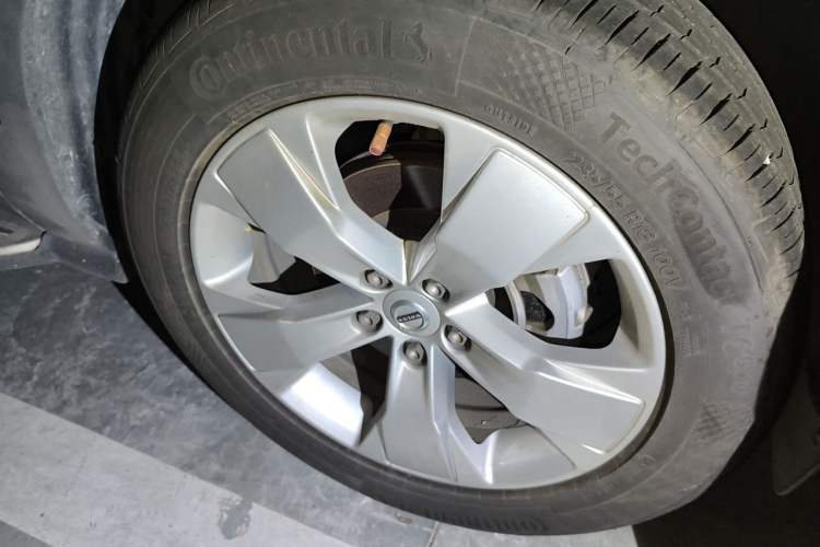 Used Volvo XC40 2020 T3 Smart & Stylish Edition Right Front Wheel Hub